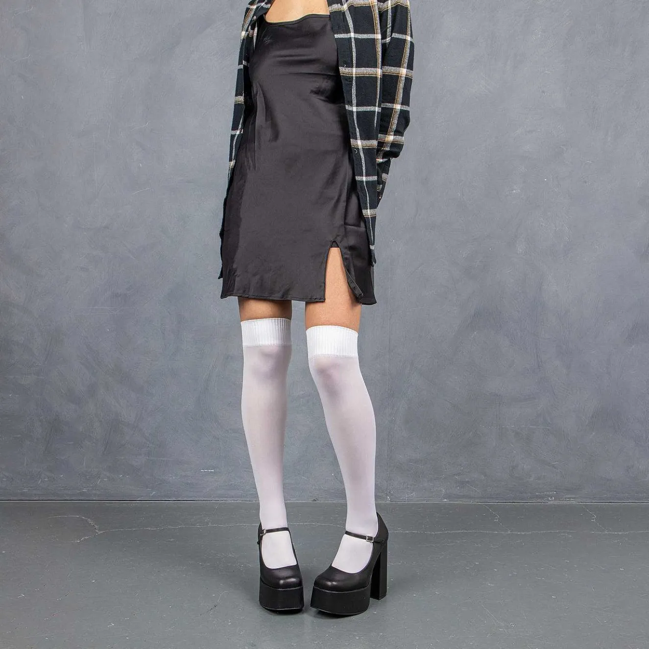 Darkbloom Black Platform Heels<KOI footwear