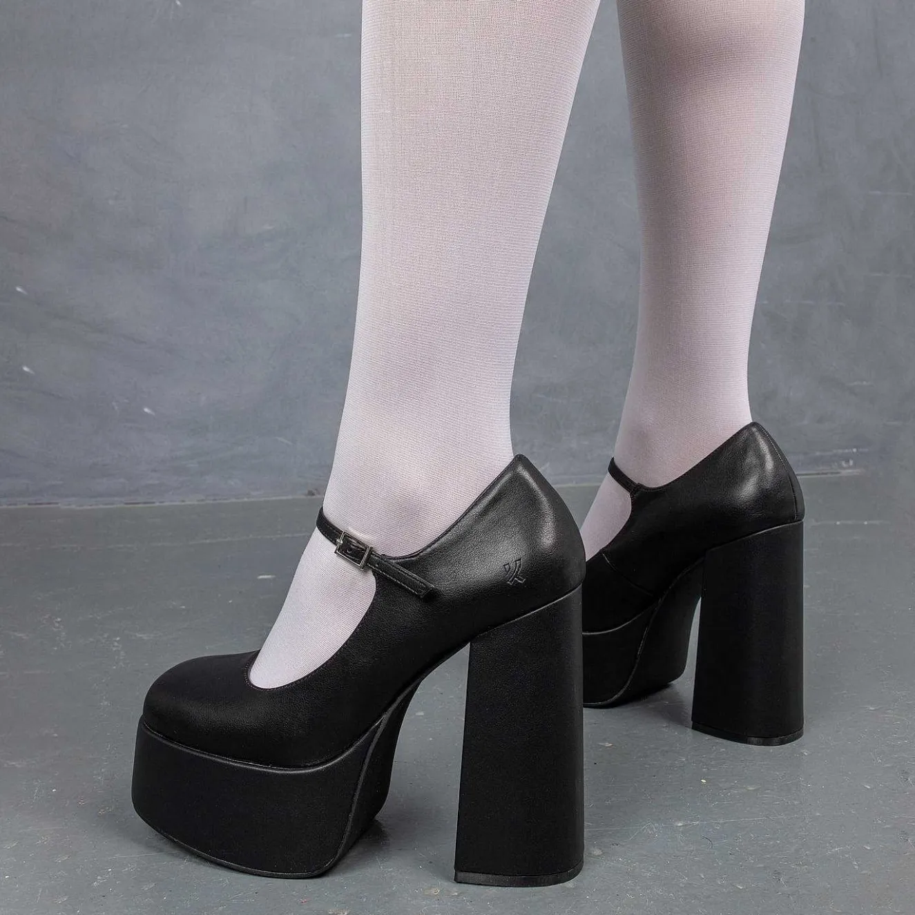 Darkbloom Black Platform Heels<KOI footwear