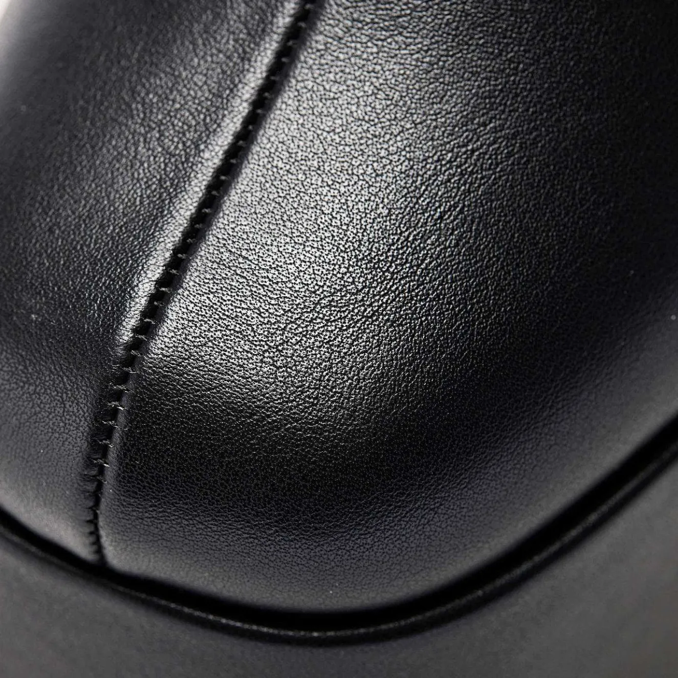 Lexus Black Platform Heeled Boots<KOI footwear Online